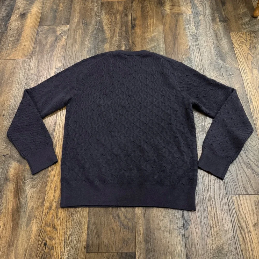 Club Monaco 100% Wool Textured Knit Sweater Mens Large Purple Crewneck